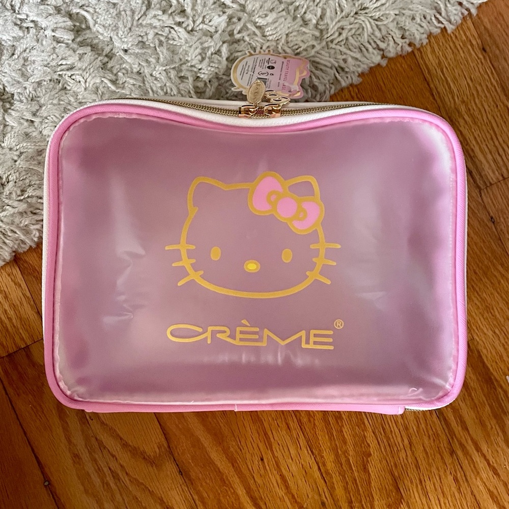 🎀 Hello Kitty X The Crème Shop Beauty Travel Case | Cosmetic Bag